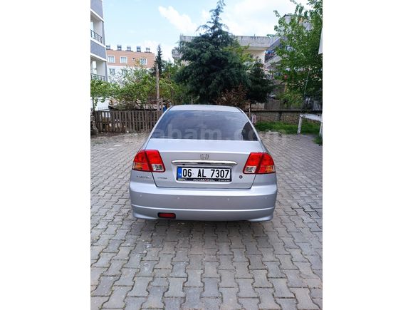 Sahibinden Honda Civic 1.6i VTEC LS 2005 Model