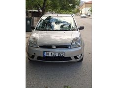 Sahibinden Ford Fiesta 1.6 Ghia 2004 Model