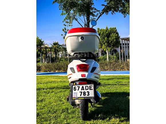 RKS Azure 50 Pro | 4010 Km | Yeni Muayeneli | Camlı | Çantalı