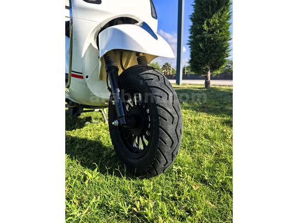 RKS Azure 50 Pro | 4010 Km | Yeni Muayeneli | Camlı | Çantalı