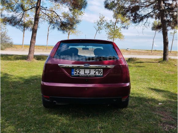 Sahibinden Ford Focus 1.6 Ghia 2000 Model