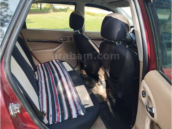 Sahibinden Ford Focus 1.6 Ghia 2000 Model