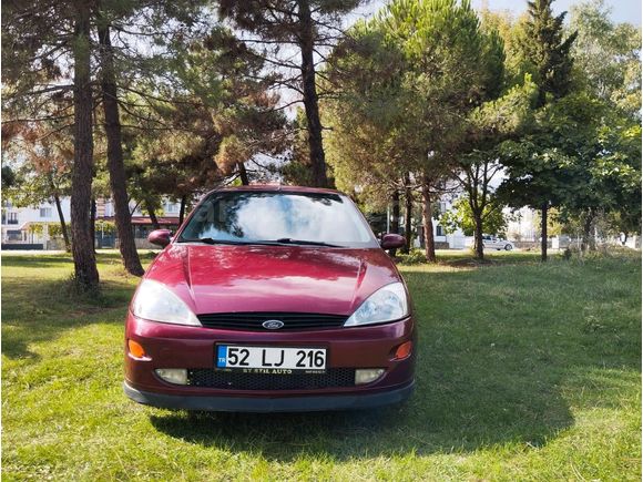 Sahibinden Ford Focus 1.6 Ghia 2000 Model