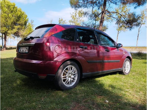 Sahibinden Ford Focus 1.6 Ghia 2000 Model