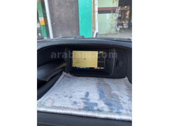 Sahibinden Renault Kangoo Multix 1.5 dCi Privilege Chromeline 2011 Model  311.000 km Siyah