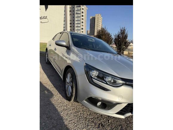 Sahibinden Renault Megane 1.5 dCi Touch 2017 Model 