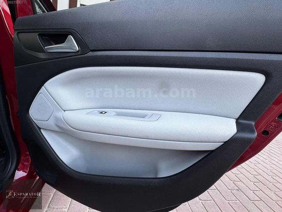 ESPARATOR'DAN 2015 MODEL PEUGEOT 308 1.2 PURETECH ALLURE PAKET