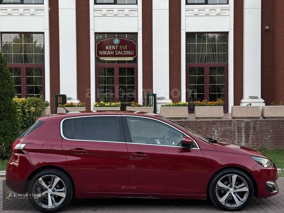 ESPARATOR'DAN 2015 MODEL PEUGEOT 308 1.2 PURETECH ALLURE PAKET
