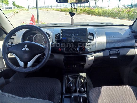 4*4 Mitsubishi L200 4x4 Invite 2012 Model  348600. km Yeşil