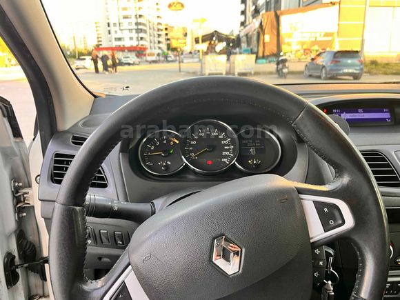  Renault Megane 1.5 dCi Play 2012 Model 