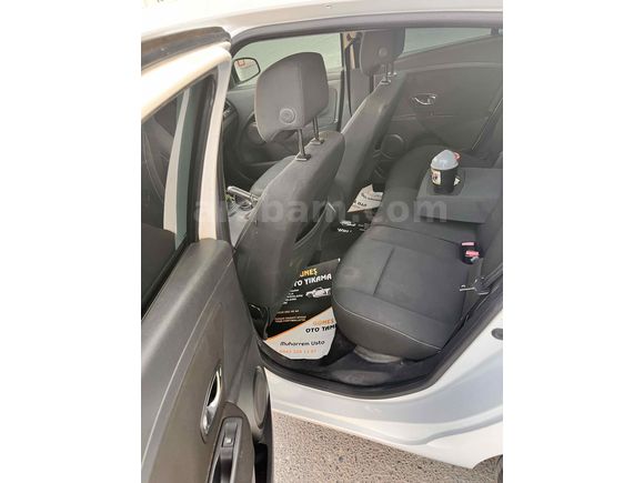  Renault Megane 1.5 dCi Play 2012 Model 