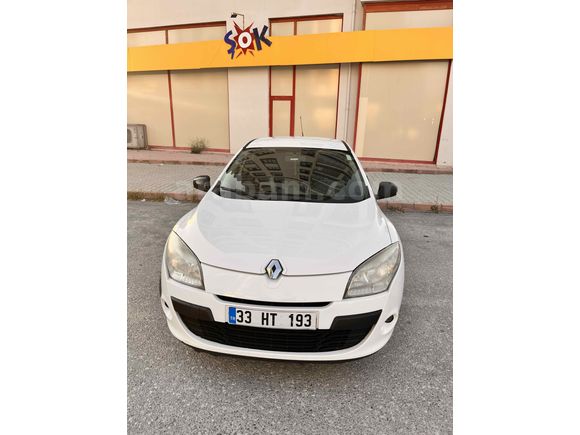  Renault Megane 1.5 dCi Play 2012 Model 