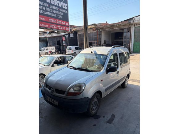 Sahibinden Renault Kangoo Express 1.5 dCi Confort 2004 Model  350.000 km Gri (Gümüş)