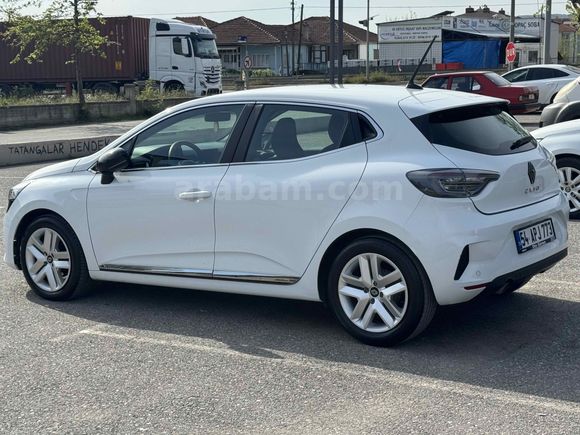Sahibinden Renault Clio 1.0 TCe Evolution 2023 Model Sakarya