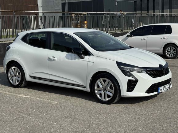 Sahibinden Renault Clio 1.0 TCe Evolution 2023 Model Sakarya