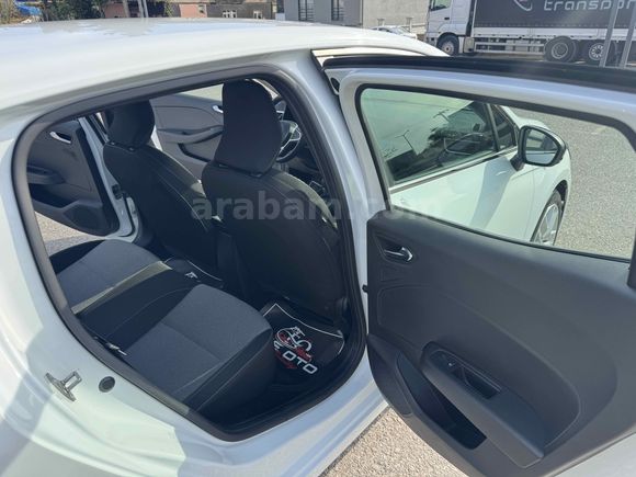 Sahibinden Renault Clio 1.0 TCe Evolution 2023 Model Sakarya