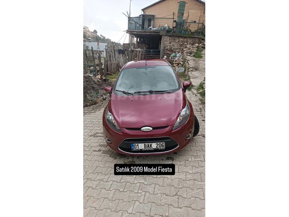 Sahibinden Ford Fiesta 1.25 Trend 2009 Model  126.000 km Bordo