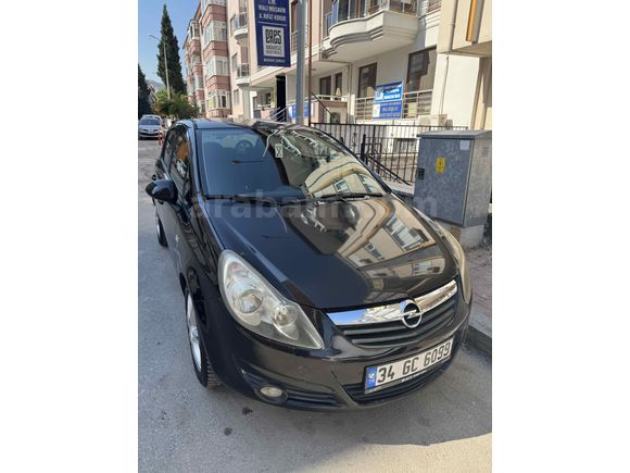 Sahibinden Opel Corsa 1.4 Twinport Enjoy 111 2011 Model  72.000 km Siyah