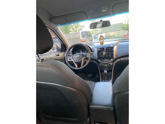 Sahibinden Hyundai Accent Blue 1.6 CRDI Mode Plus 2017 Model  230.000 km Beyaz