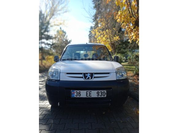 Sahibinden Peugeot Partner 1.4 lpg'li  2005 Model  251000 km Beyaz