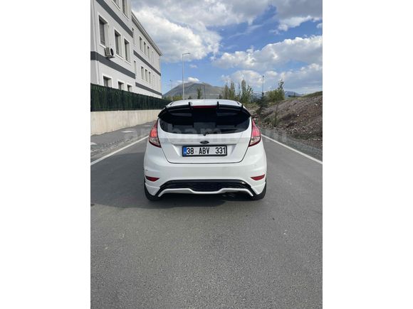  Ford Fiesta 1.5 TDCi