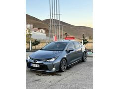 Sahibinden Toyota Corolla 1.8 Hybrid Flame X-Pack 2021 Model 