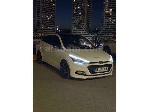 Sahibinden Hyundai i20 1.4 CRDi Style 2015 Model Gaziantep