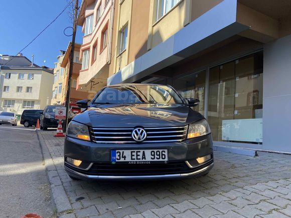 SAHİBİNDEN LANSMAN RENK VOLKSWAGEN PASSAT 1.6 TDi BlueMotion Comfortline 2014 Model   
