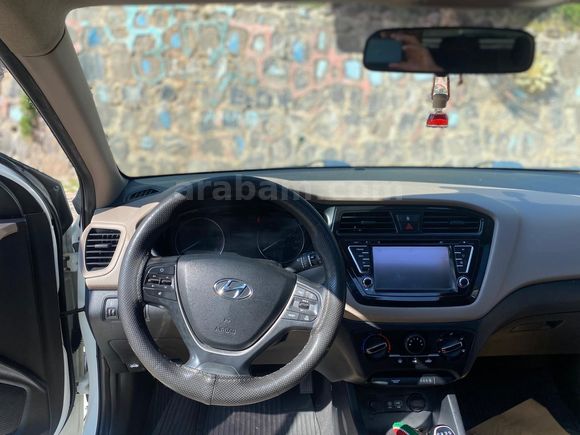 Sahibinden Hyundai i20 1.4 CRDi Style 2018 Model