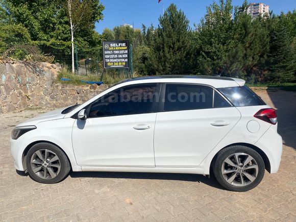 Sahibinden Hyundai i20 1.4 CRDi Style 2018 Model