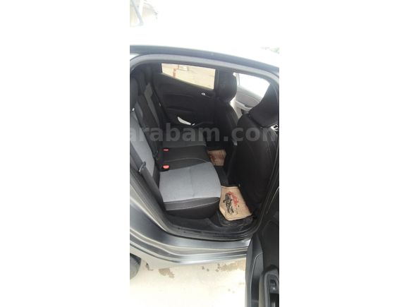 Sahibinden Renault Clio 1.0 TCe Evolution 2024 Model