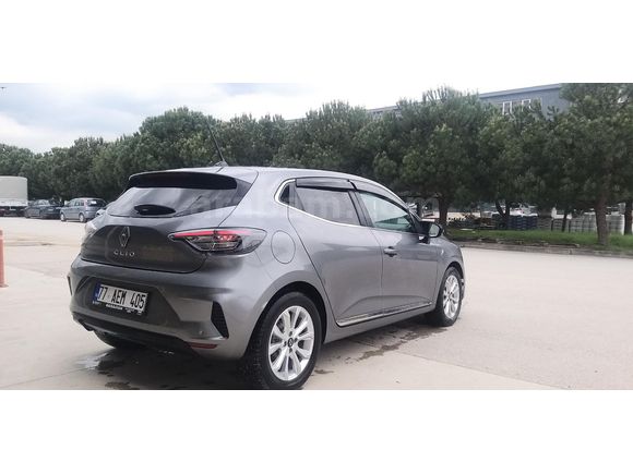 Sahibinden Renault Clio 1.0 TCe Evolution 2024 Model