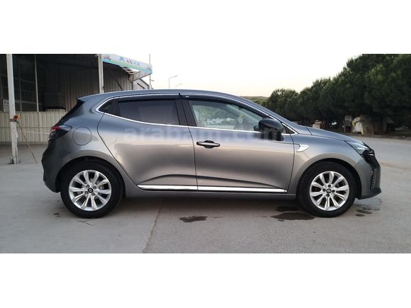 Sahibinden Renault Clio 1.0 TCe Evolution 2024 Model GSR 2 Li