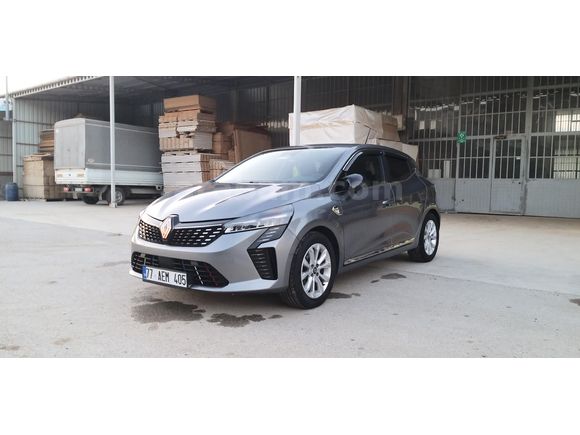 Sahibinden Renault Clio 1.0 TCe Evolution 2024 Model GSR 2 Li