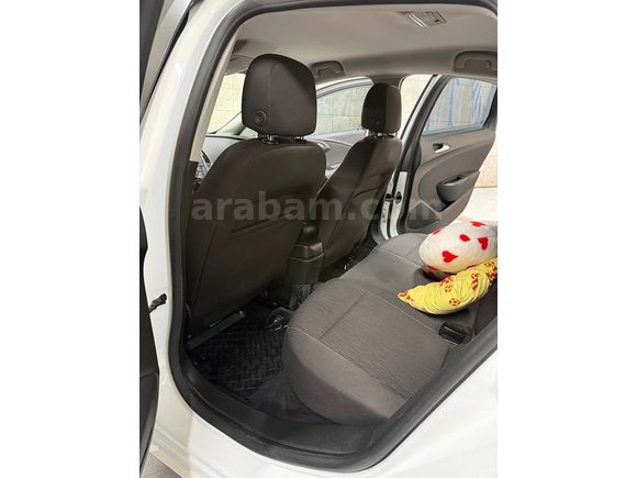 İLK SAHİBİNDEN 12300 KM SERVİS BAKIMLI FULL ORiJİNAL