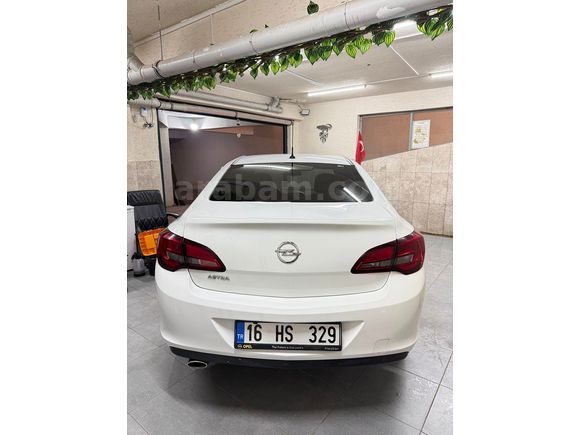 İLK SAHİBİNDEN 12300 KM SERVİS BAKIMLI FULL ORiJİNAL