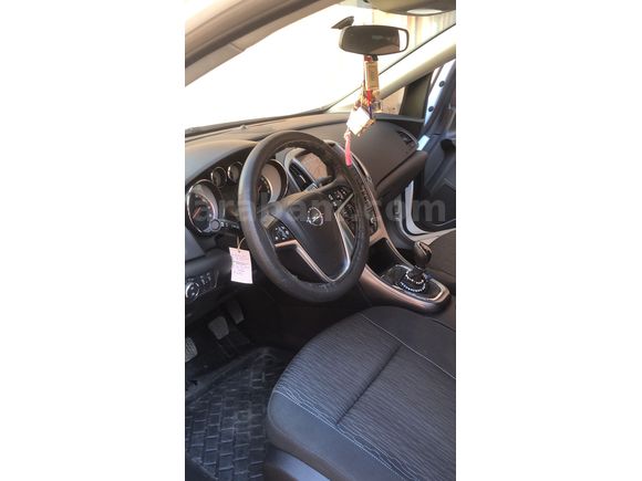 İLK SAHİBİNDEN 12300 KM SERVİS BAKIMLI FULL ORiJİNAL