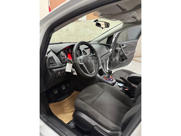 İLK SAHİBİNDEN 12300 KM SERVİS BAKIMLI FULL ORiJİNAL