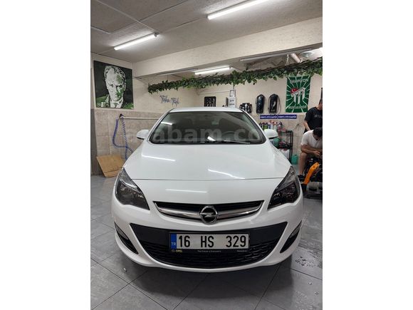 İLK SAHİBİNDEN 12300 KM SERVİS BAKIMLI FULL ORiJİNAL