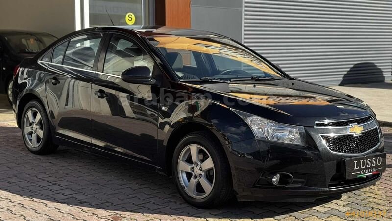 Galeriden Chevrolet Cruze 1.6 LS 2010 Model Konya 150.000 km Siyah