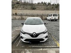 Sahibinden Renault Clio 1.0 TCe Touch 2023 Model Kayseri 40.000 km Beyaz