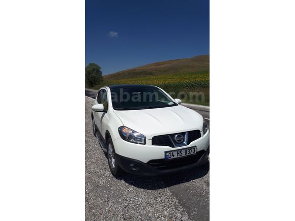 Sahibinden Nissan Qashqai 1.6 Tekna Pack 2012 Model İstanbul 110.400 km Beyaz