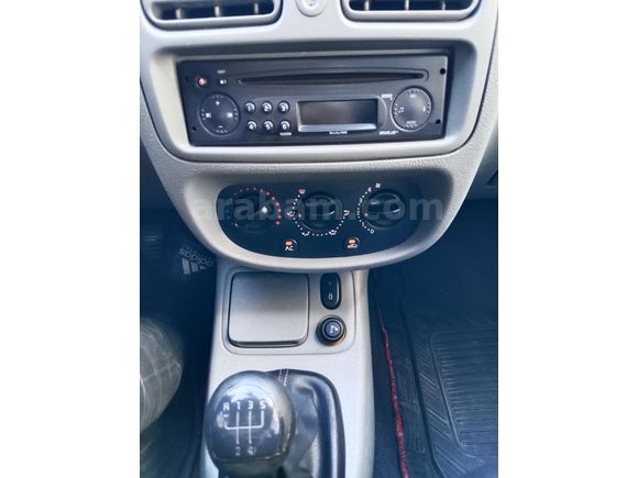 Sahibinden Renault Clio 1.4 Authentique 2005 Model