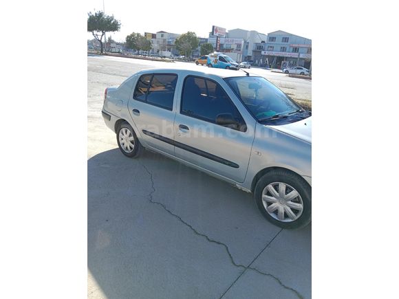 Sahibinden Renault Clio 1.4 Authentique 2005 Model