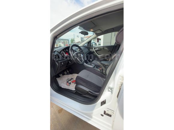 Sahibinden Opel Astra 1.6 Edition 2015 Model Düşük Km Temiz ACİL
