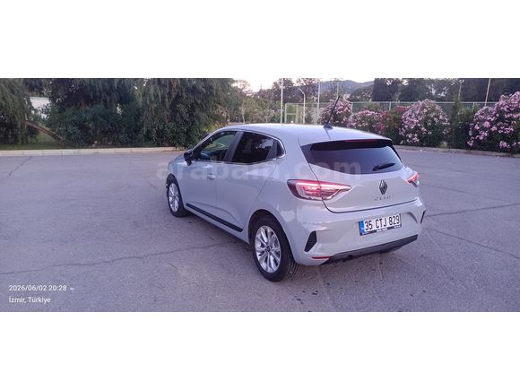 Askeri Personelden Renault Clio 1.0 TCe Evolution 2025 Model 
