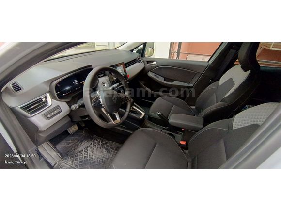 Askeri Personelden Renault Clio 1.0 TCe Evolution 2025 Model 