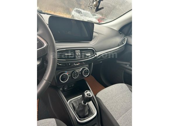 Sahibinden Fiat Egea Cross 1.4 Fire Lounge 2023 Model