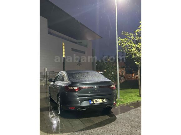 Sahibinden Renault Megane 1.3 TCe Touch 2023 Model Bursa 86.500 km Füme