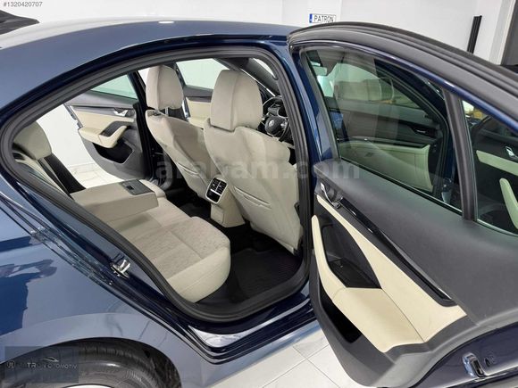 PATRON 2021 OCTAVİA 78.000 KM 1.0 E-TEC PREMİUM HATASIZ BOYASIZ